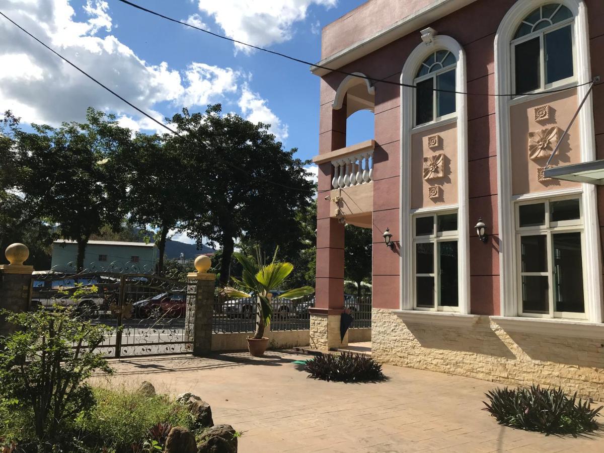 山同青旅背包客棧 Hostel Puli Εξωτερικό φωτογραφία